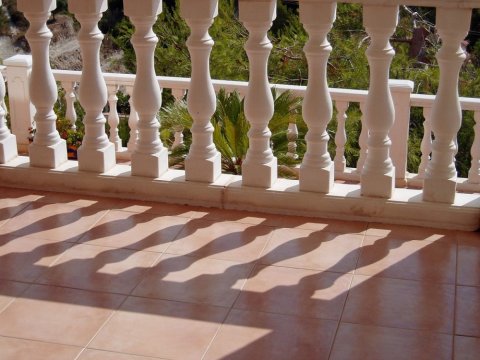 Pose de carrelage sur terrasse à Mende